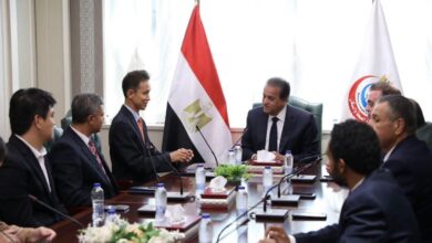 وزير الصحة يبحث مع شركة سامسونج للإلكترونيات في مصر تعزيز التعاون في دعم التدريب الطبي والتحول الرقمي