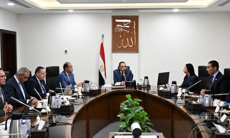رئيس الوزراء يستعرض عددا من المقترحات للبرنامج الوطني لاكتشاف ورعاية الموهوبين
