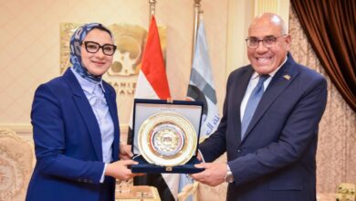 رئيس  الهيئة العربيه  للتصنيع يجرى مباحثات مع محافظ الوادي الجديد لتلبية كافة احتياجات المحافظة