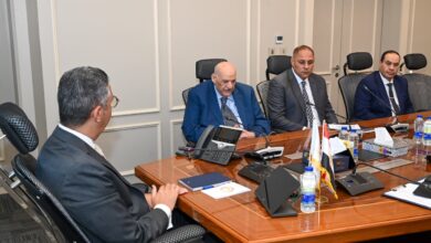 وزير التموين والتجارة الداخلية يلتقي رئيس الشعبة العامة للمخابز لمتابعة انتظام عمل المخابز البلدية المدعمة 