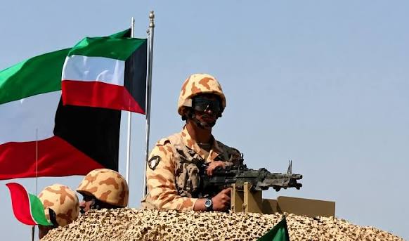 الجيش الكويتي يعلن تدمير مسيّرات إيرانية حاولت استهداف منشآت عسكرية