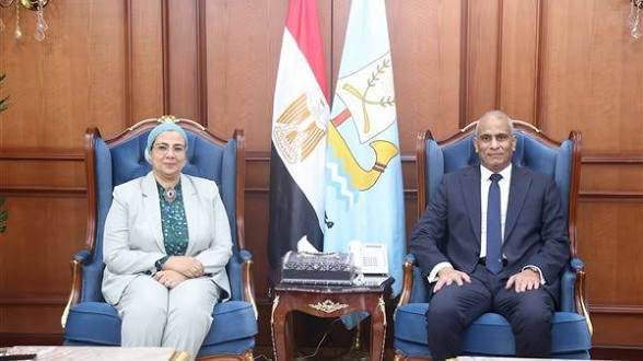 محافظ كفر الشيخ ورئيسة القومي للمرأة يبحثان تعزيز التعاون لدعم برامج تمكين المرأة