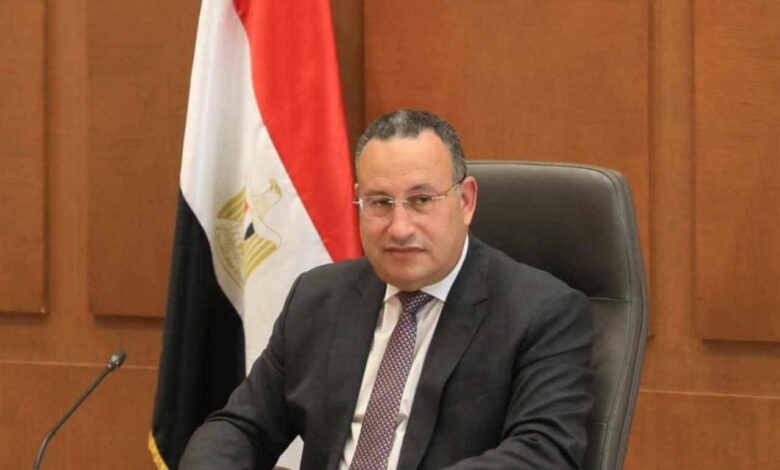 وزير التعليم العالي يطمئن هاتفياً على مستشفيات جامعة أسوان بعد حريق محدود