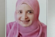 غباء في وجوه البشر