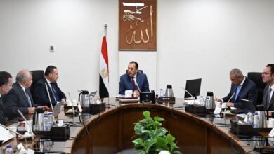 رئيس الوزراء يتابع تطوير منظومة التعليم على أساس الجدارة والتميز