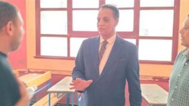وكيل تعليم بني سويف يؤكد ضرورة توافر بيئة تعليمية آمنة ومنضبطة