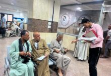 نموذج إيجابي من داخل أحد مكاتب التأمينات.. حسن استقبال المواطنين ولفتة إنسانية بمناسبة المولد النبوي