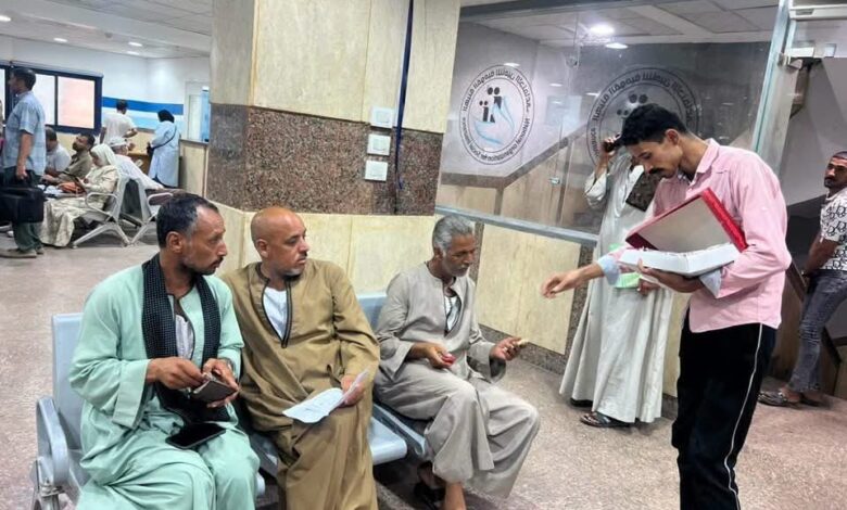نموذج إيجابي من داخل أحد مكاتب التأمينات.. حسن استقبال المواطنين ولفتة إنسانية بمناسبة المولد النبوي
