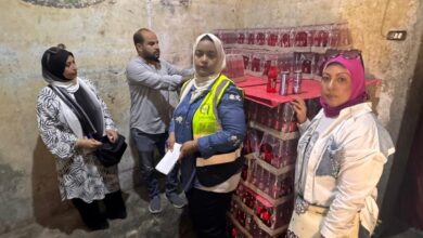 تموين الشرقية ضبط 200 شيكارة علف و350 كرتونة عصير مجهولة بمنيا القمح