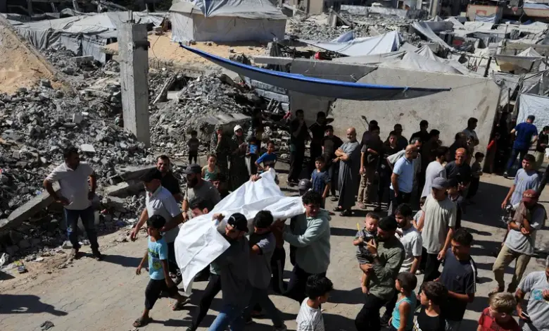 9 قتلى بينهم شخصية بارزة جراء استهداف إسرائيلي لمقر شرطة في غزة 9 قتلى بينهم شخصية بارزة جراء استهداف إسرائيلي لمقر شرطة في غزة