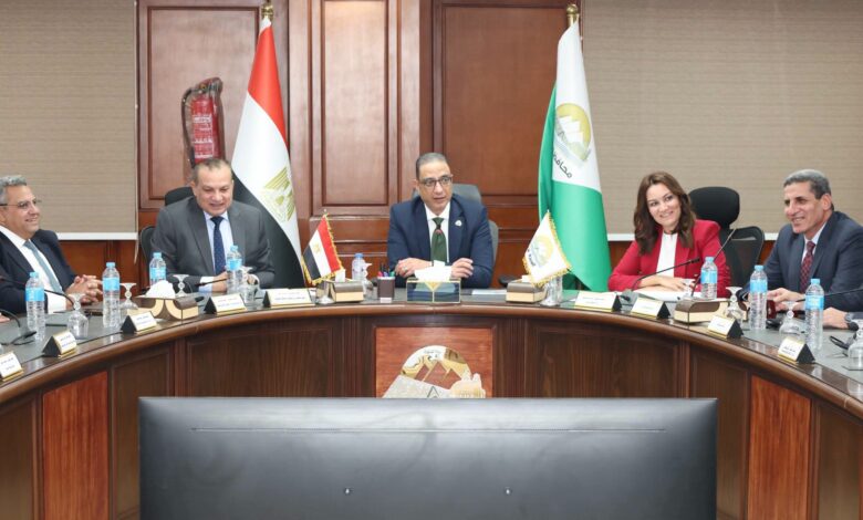 محافظ الجيزة ورئيس “التنمية الحضرية” يبحثان مخطط تطوير منطقة “عزيز عزت” والكيت كات والمنطقة المحيطة