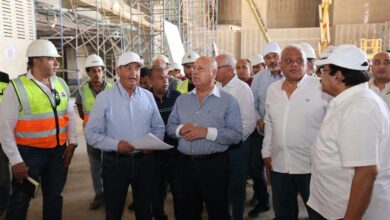  وزير النقل يتفقد الخط الاول من القطار الكهربائى السريع