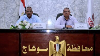نائب محافظ سوهاج يعقد اجتماعًا لمتابعة سرعة إنجاز طلبات التقنين المقدمة على المنصة الوطنية 