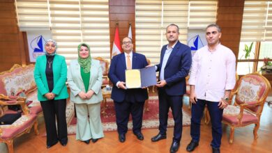 مؤسسة حياة كريمة” تكرم رئيس جامعة كفر الشيخ وتشيد بإسهامات الجامعة في خدمة المجتمع وتحقيق التنمية المستدامة