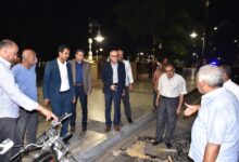 ” محافظ الأقصر” يتابع المراحل النهائية لتركيب الخط الناقل للمياه بطريق الكورنيش