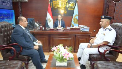 محافظ الغربية يستقبل مدير إدارة المرور الجديد ويؤكد أهمية تطوير الأداء المروري وتعزيز الانضباط 