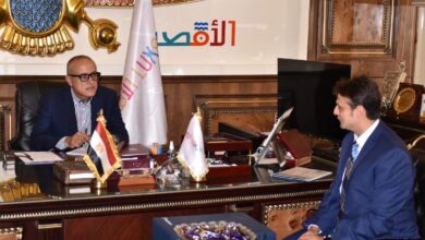 ” محافظ الأقصر” خلال لقاءه بالمدير التنفيذى لشركة “فويندايفرايجيبت”: نستهدف زيادة العاملين إلى 1000موظف