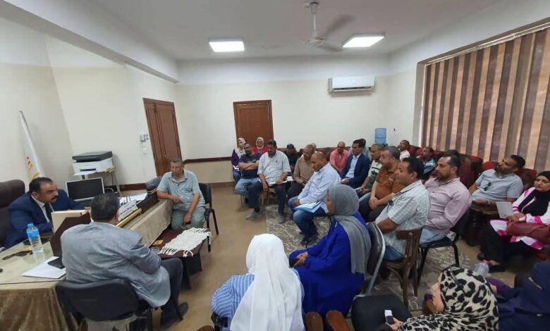 لا نتصيد الأخطاء ولا نتهاون..” وكيل تعليم الأقصر” يوجه بتطبيق ” الحزم العادل ” لمتابعة المؤسسات التعليمية لا نتصيد الأخطاء ولا نتهاون..” وكيل تعليم الأقصر” يوجه بتطبيق ” الحزم العادل ” لمتابعة المؤسسات التعليمية