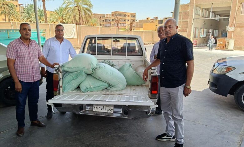 ضبط نصف طن دقيق بلدى مدعم قبل بيعه بالسوق السوداء فى الأقصر ضبط نصف طن دقيق بلدى مدعم قبل بيعه بالسوق السوداء فى الأقصر