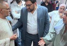 مدير عام التأمين الصحي بالغربية يزور عيادة علي بن أبى طالب بطنطا و يشيد بالاداء