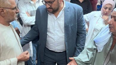 مدير عام التأمين الصحي بالغربية يزور عيادة علي بن أبى طالب بطنطا و يشيد بالاداء