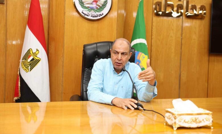 كدواني يعقد اجتماعًا لبحث صيانة أعمدة الإنارة وترشيد الاستهلاك بالمنيا