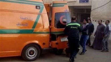 إصابة شخصين في تصادم بين سيارة نقل وملاكي بطريق أسيوط الغربي