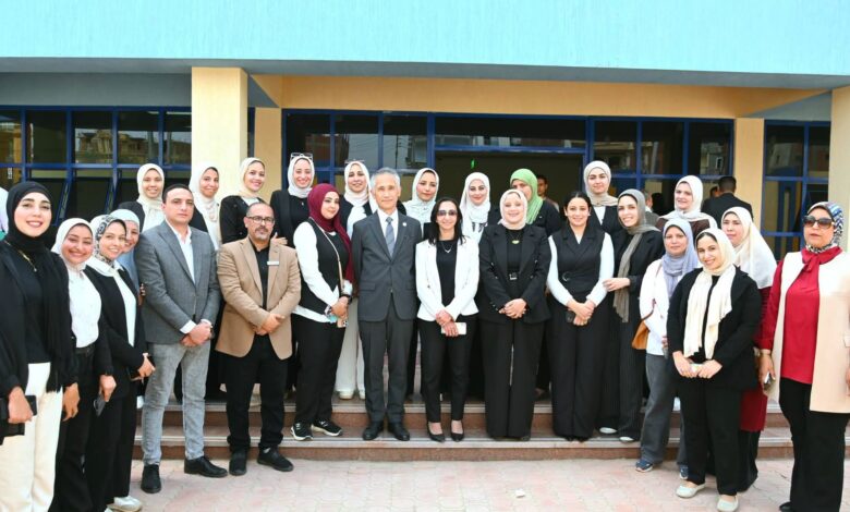 محافظ البحيرة تتفقد اللمسات النهائية بالمدرسة المصرية اليابانية بالدلنجات محافظ البحيرة تتفقد اللمسات النهائية بالمدرسة المصرية اليابانية بالدلنجات