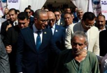 محافظ الجيزة يستجيب لمسن استوقفه خلال جولته ويوجه بتوفير الرعاية الطبية اللازمة