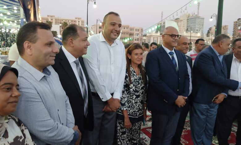 محافظ الإسكندرية يفتتح معرض أهلا مدارس المقام بميدان محطة مصر 