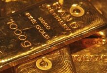 الذهب يتراجع مع تصاعد رهانات الفائدة الأمريكية