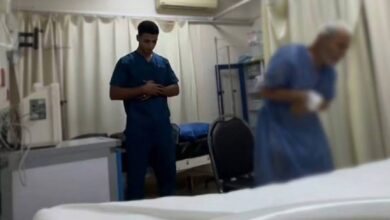 رحيل المسن صاحب فيديو الصلاة فى الرعاية