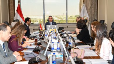– وزير التموين يبحث مع وفد بنك الاستثمار الأوروبي تعزيز التعاون ومشروعات الأمن الغذائي