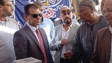 ” رئيس مدينة أرمنت” يفتتح معرض ” أهلا مدارس” بتخفيضات تصل إلى 40%