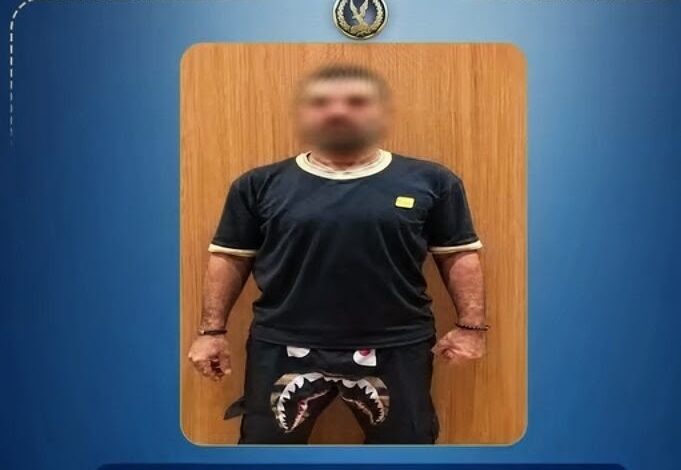 ضبط شخص لاتهامه بممارسة أعمال البلطجة في القاهرة ضبط شخص لاتهامه بممارسة أعمال البلطجة في القاهرة