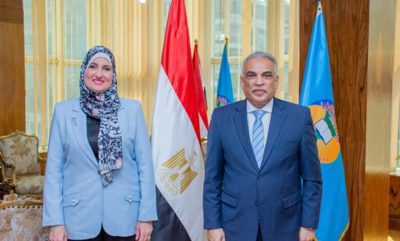 جامعة طنطا ومعهد بحوث الإلكترونيات يبحثان شراكة استراتيجية لدعم الابتكار وربط البحث العلمي بالصناعة جامعة طنطا ومعهد بحوث الإلكترونيات يبحثان شراكة استراتيجية لدعم الابتكار وربط البحث العلمي بالصناعة
