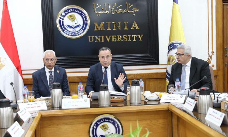 وزير التعليم العالي والبحث العلمي يترأس اجتماع المجلس الأعلى للجامعات وزير التعليم العالي والبحث العلمي يترأس اجتماع المجلس الأعلى للجامعات