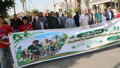 محافظ بني سويف يطلق شارة بدء ماراثون الدراجات على كورنيش النيل