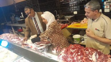 تموين بني سويف يشن حملة رقابية موسعة.. ضبط لحوم مذبوحة خارج المجزر ومصنعات مجهولة المصدر شرق النيل