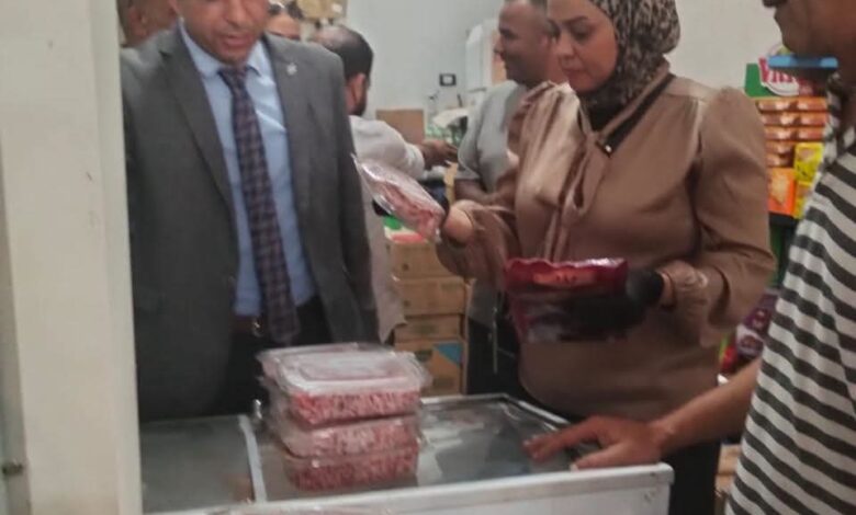 ضبط 4384 مخالفة تموينيةو 814 كيلوجرامًا من اللحوم والدواجن والأسماك غير الصالحة خلال سبتمبر ضبط 4384 مخالفة تموينيةو 814 كيلوجرامًا من اللحوم والدواجن والأسماك غير الصالحة خلال سبتمبر