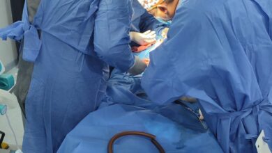 صحة البحيرة .. اجراء تدخل جراحي متقدم لطفل عمره 5 أيام بمستشفى الأطفال التخصصي بأبوحمص