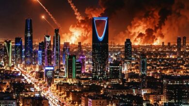 انفجارات تهز الرياض.. الحوثيون يعلنون استهداف مطار الملك خالد بصاروخ باليستي