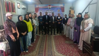 عميد كلية علوم الرياضة بسوهاج يلتقى بشباب عشيرة جوالة الكلية 