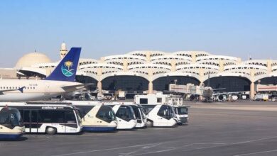 إمريكا تحذّر مواطنيها في السعودية مجددًا.. مخاوف من اضطراب الطيران وتعطّل السفر