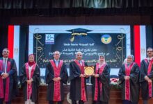 رئيس جامعة طنطا يشهد حفل تخرج الدفعة الـ12 من برنامج الصيدلة الإكلينيكية