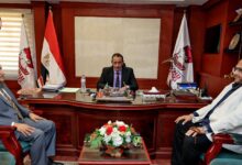 محافظ سوهاج يستقبل رئيس شركة مياه الشرب والصرف الصحي الجديد